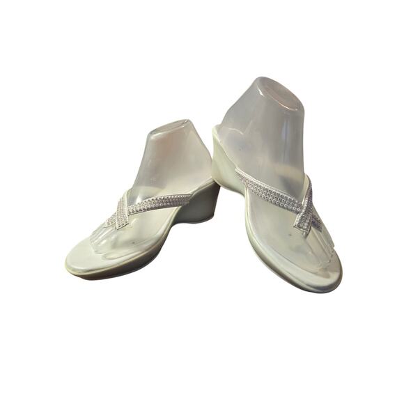 Bolero By Summer Rio White Thong Wedge Sandal Sz 9 Embellished - Picture 1 of 7